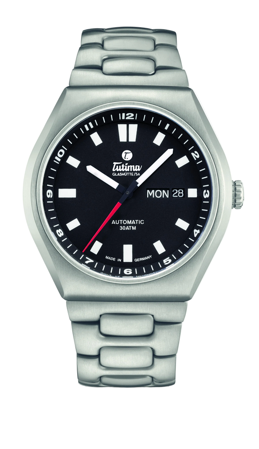 Tutima M2 Coastline, reference 6150-06, black dial in a titanium case on a titanium bracelet